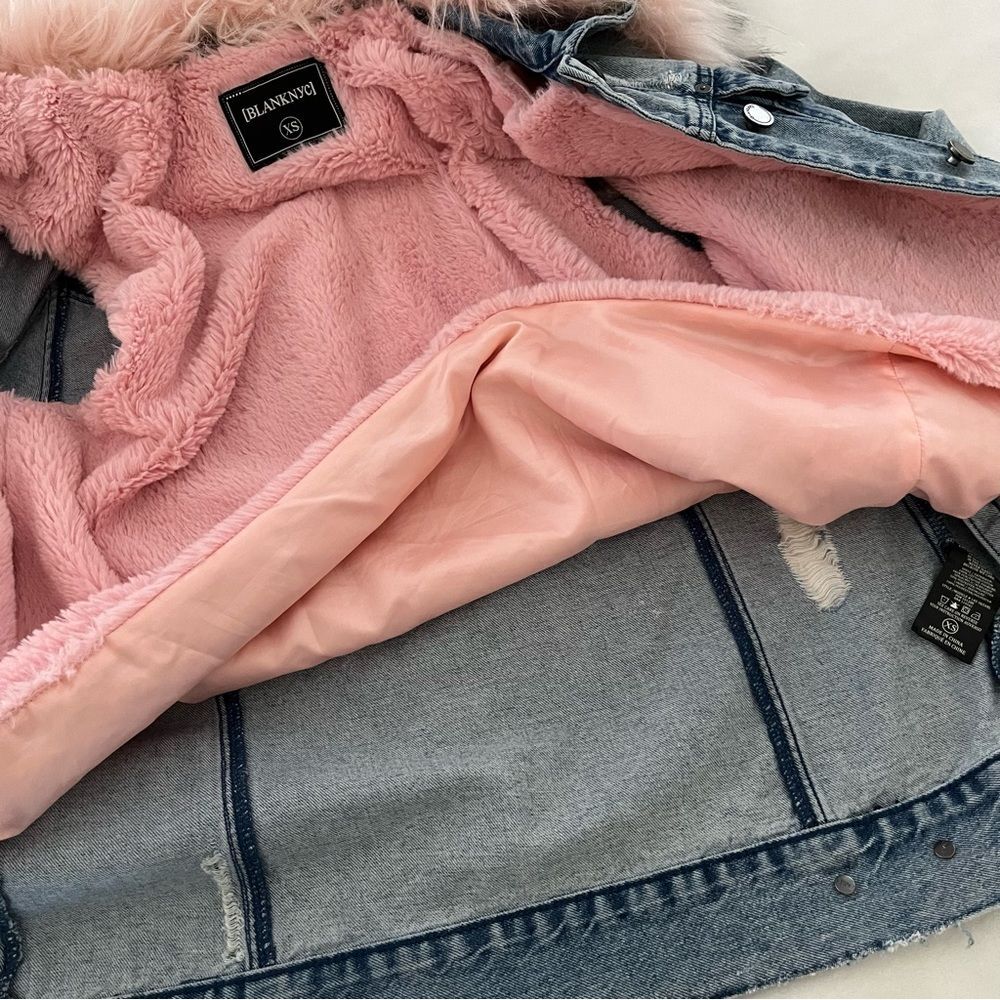 Blank NYC Pink Faux Fur Collar/Lined Snowflake Denim Jacket, Size XS - Picture 10 of 16